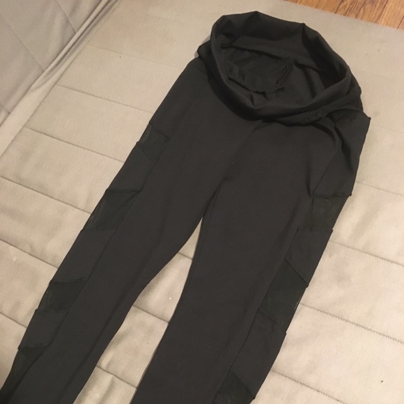 Black Mesh Panel Side High Waist Leggings - Picture 5 of 7